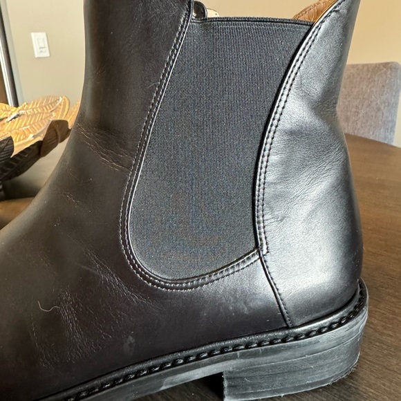 SOLD Stuart Weitzman Chelsea boot - Picture 5 of 9